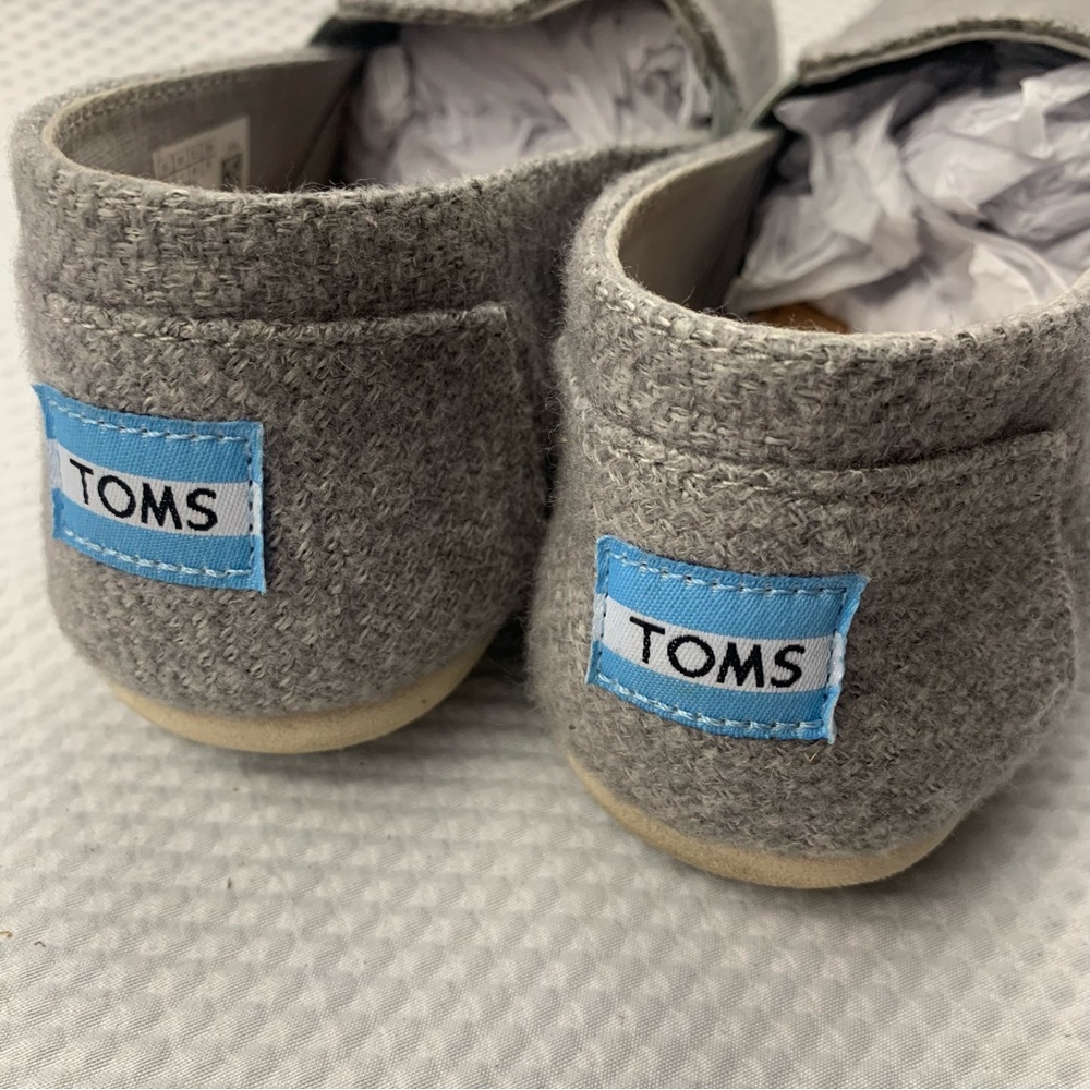 Toms - Picture 6 of 14